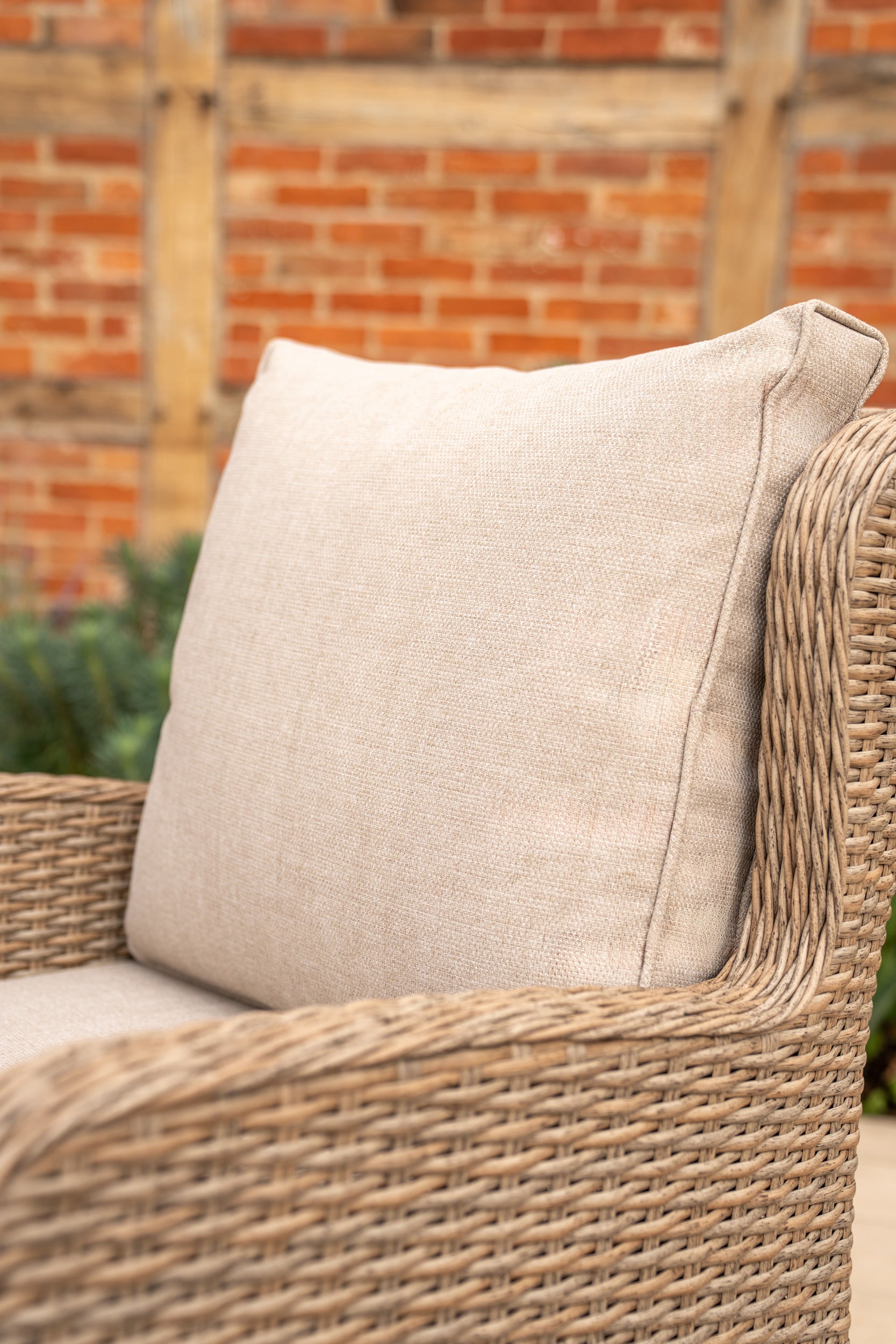 Derwent Bistro Set