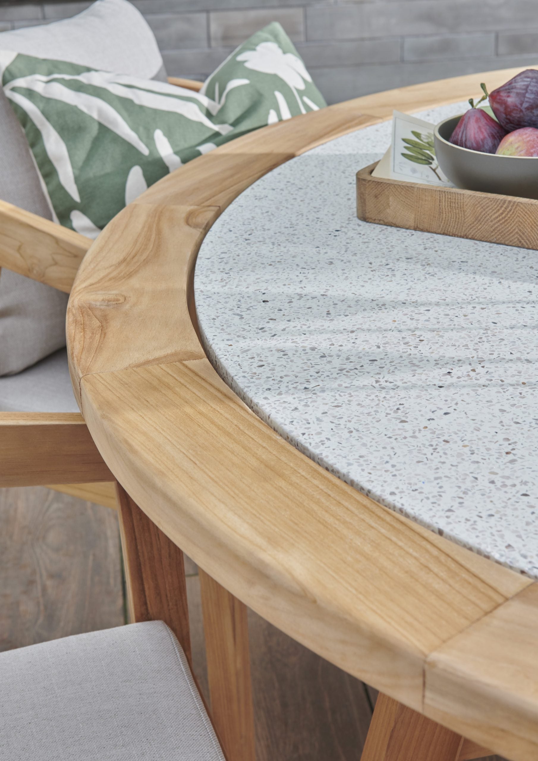 Kubu dining table terrazzo top