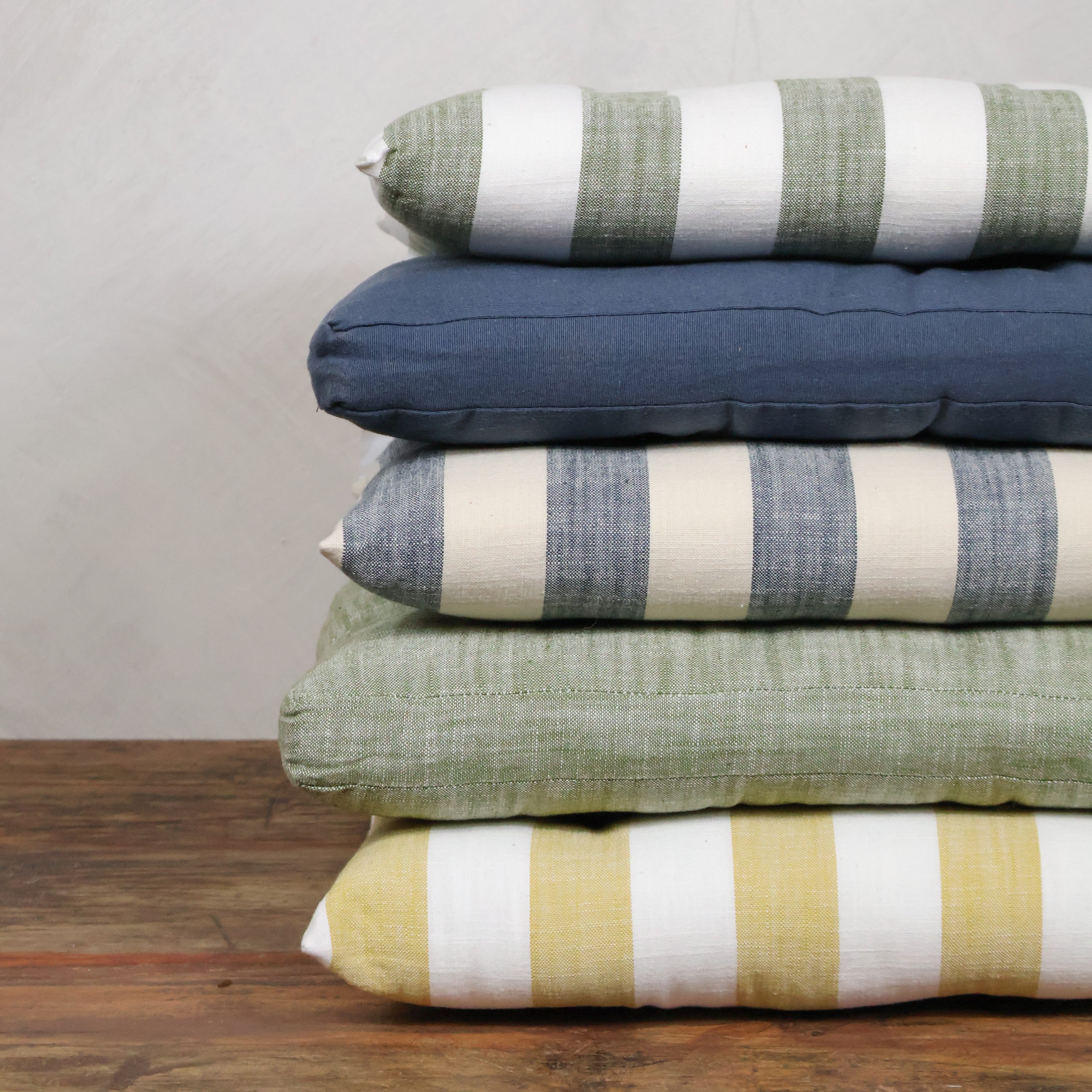 Chambray Seat Pad with Ties Olive