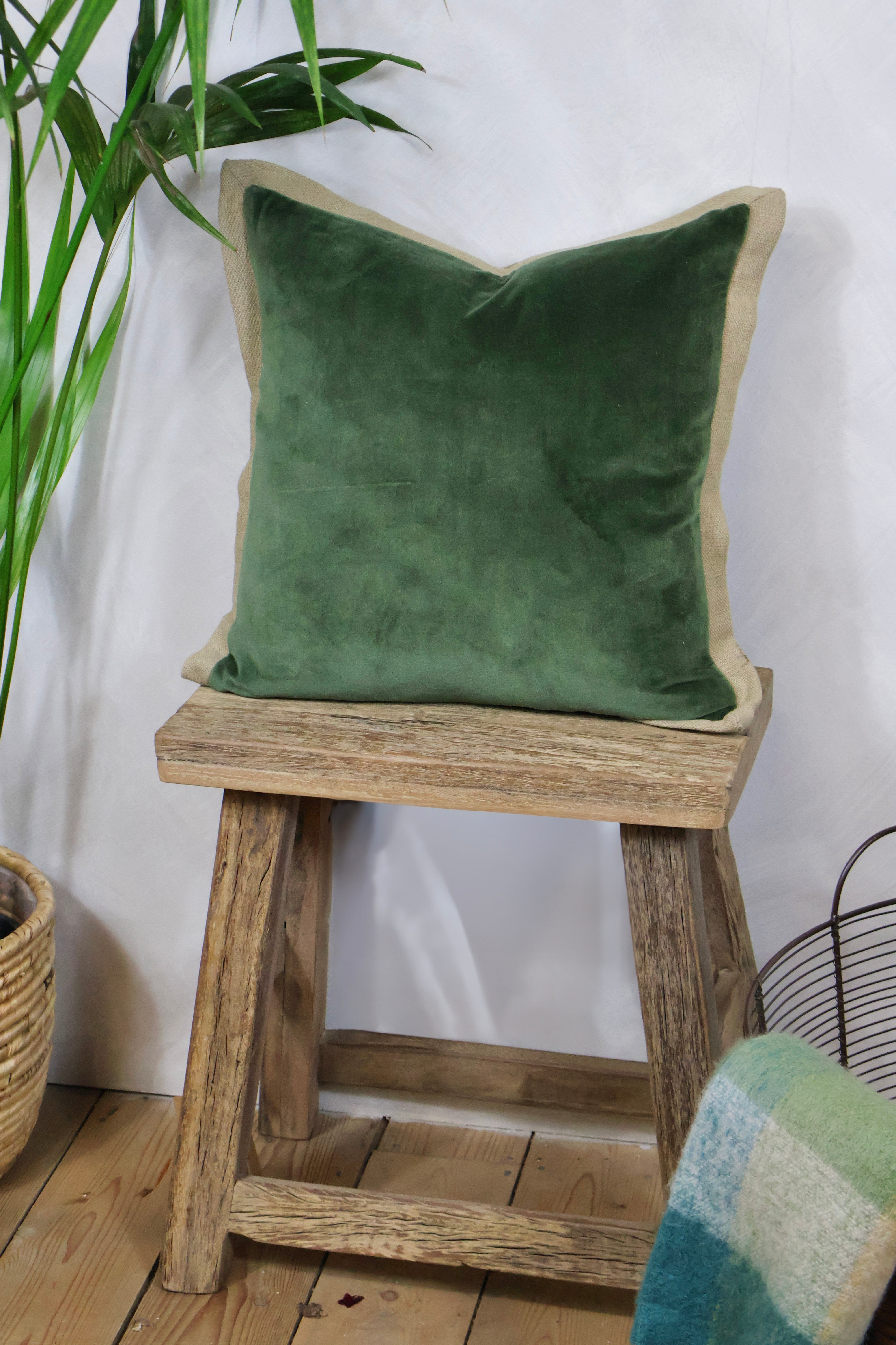 Velvet Flange Cushion Olive
